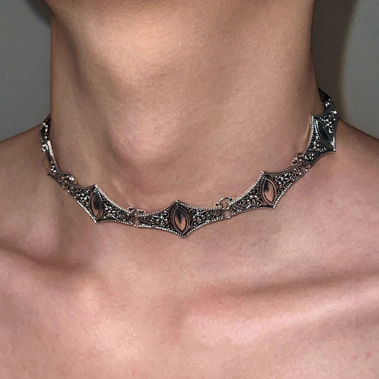 Heritage Silver Victorian Collar Choker - Image 0